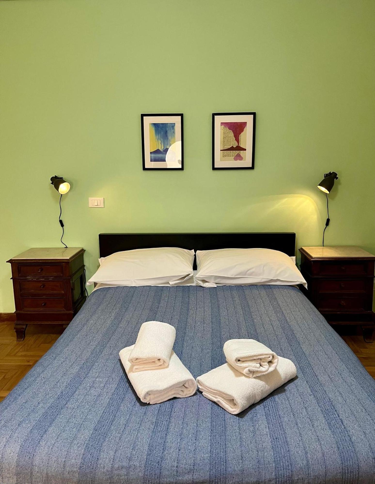 Palazzo Rota Guesthouse Naples Exterior photo
