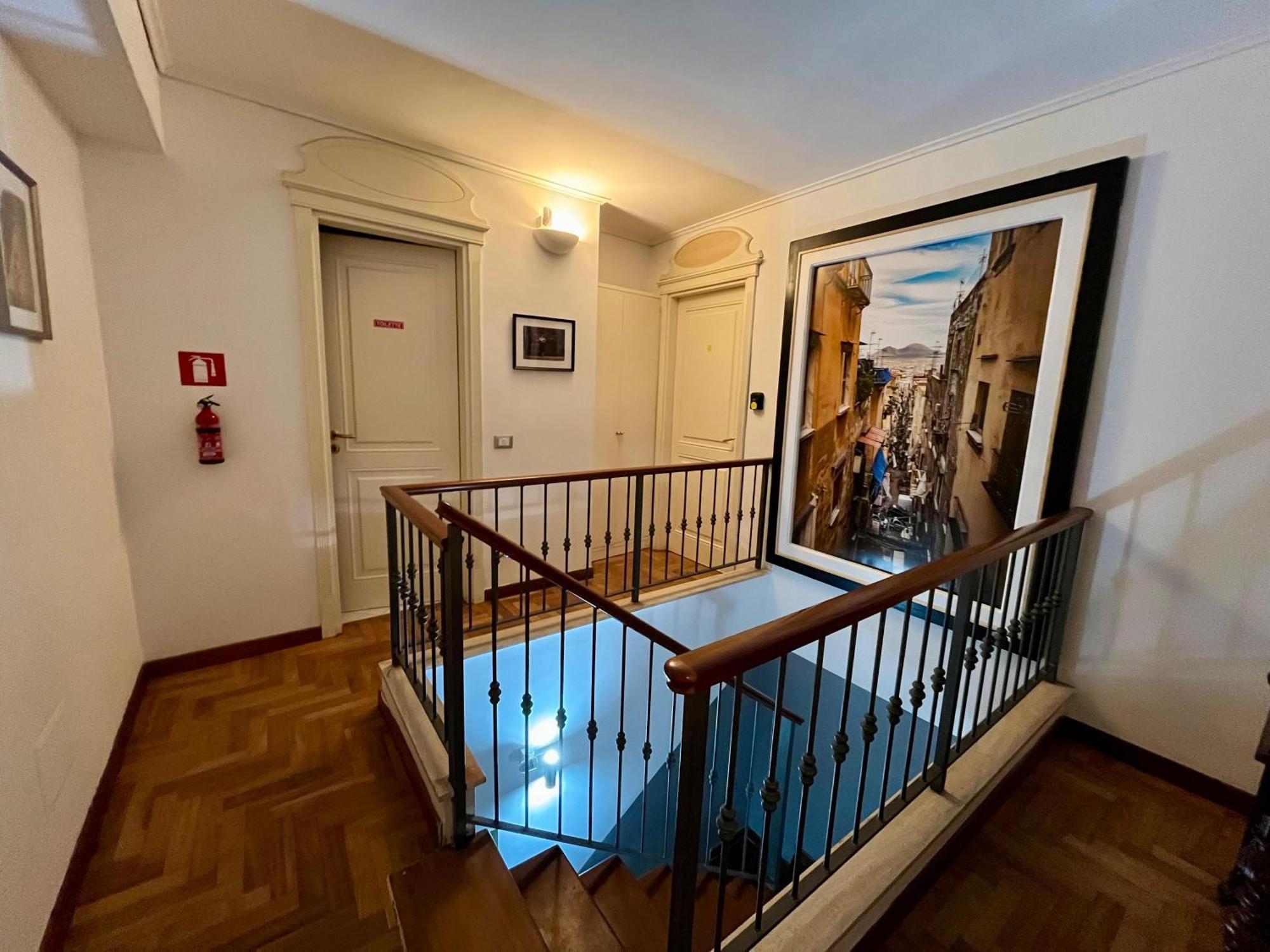Palazzo Rota Guesthouse Naples Exterior photo